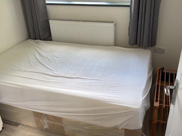 Room for rent in Middle Park, Greater London
