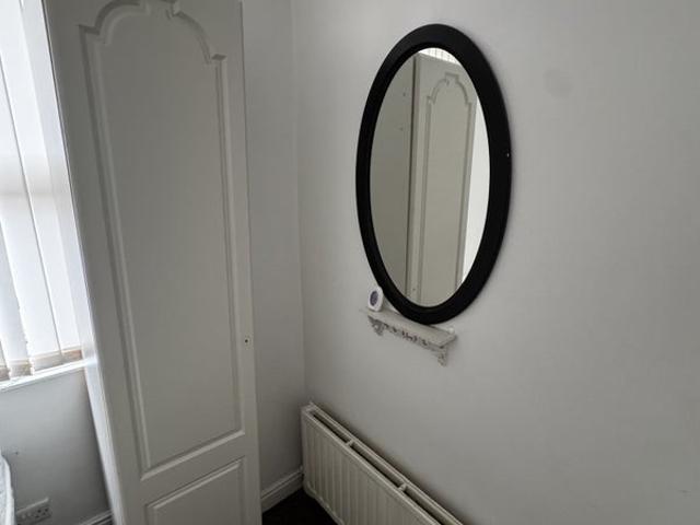 Room for rent in Stoneycroft, Calderstones