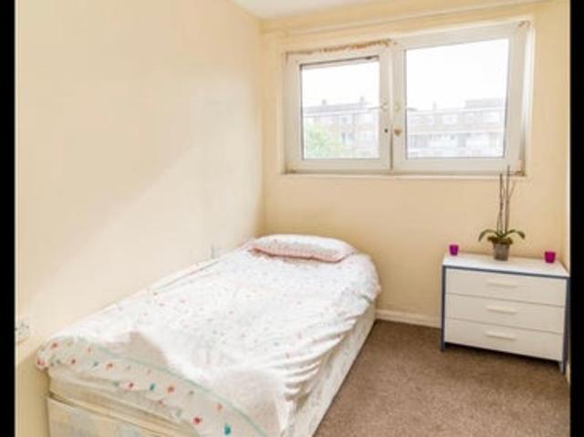 Room for rent in Mile End, Greater London
