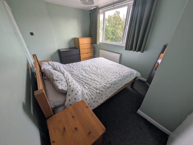 Room for rent in Inham Nook, Attenborough