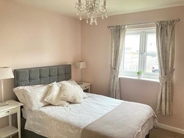 Flat for rent in Buckstone, Fairmilehead