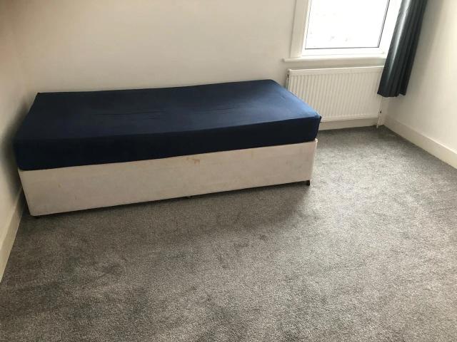 Room for rent in London Borough of Croydon, Greater London