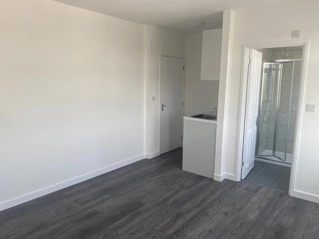 Flat for rent in Petts Wood, Greater London