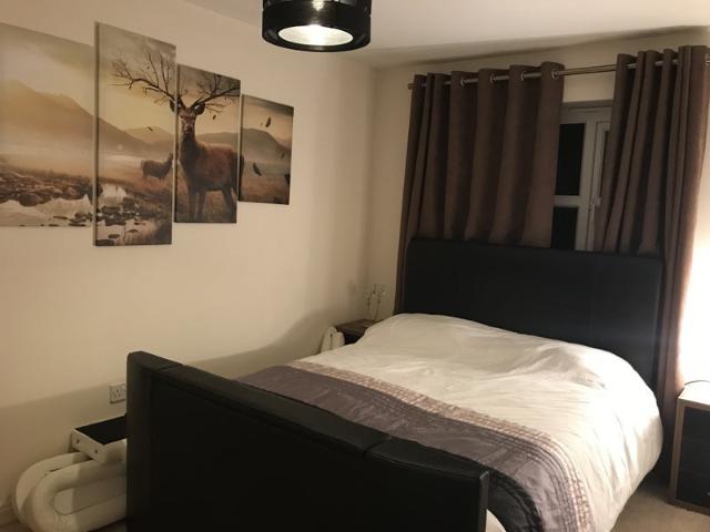 Room for rent in Ellenbrook, Salford
