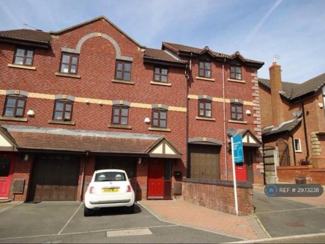 Room for rent in Ellenbrook, Salford