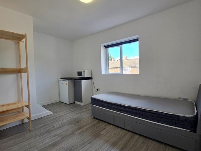 Room for rent in Slough