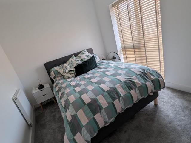 Room for rent in Fernhill Gate, Lee Bank