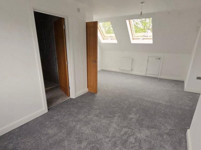 Room for rent in Hall Green, Birmingham