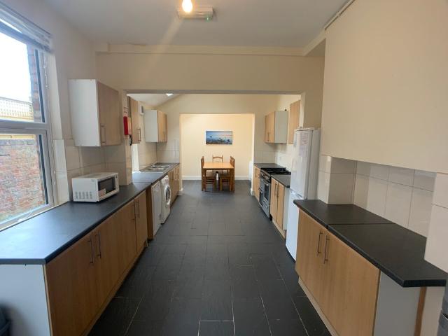 Room for rent in High Field, York