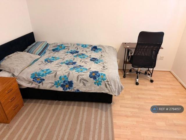Room for rent in Potters Corner, East Midlands