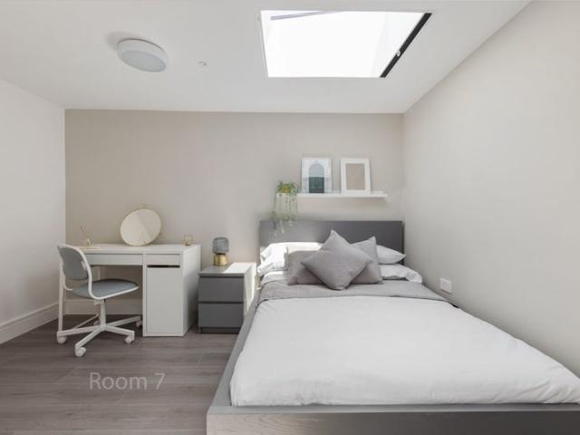 Room for rent in Maryland, Greater London