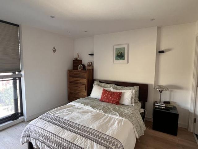 Room for rent in Avebury Estate, Greater London