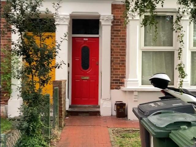 Room for rent in Upper Walthamstow, Greater London