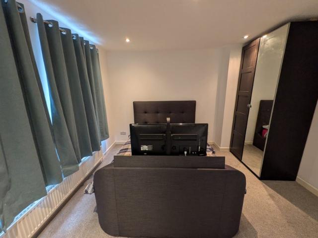 Room for rent in Galon Uchaf, Merthyr Tydfil