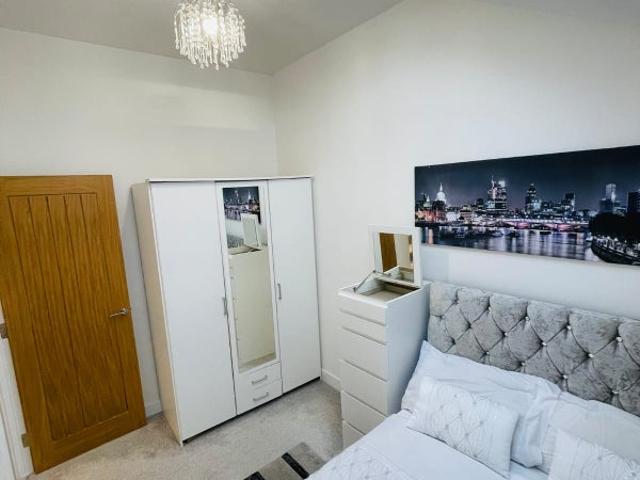 Room for rent in Hey, Oldham