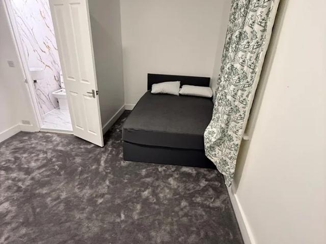 Room for rent in Glyndon, Plumstead
