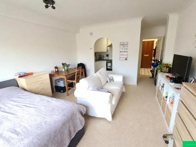 Room for rent in Friern Barnet, Greater London