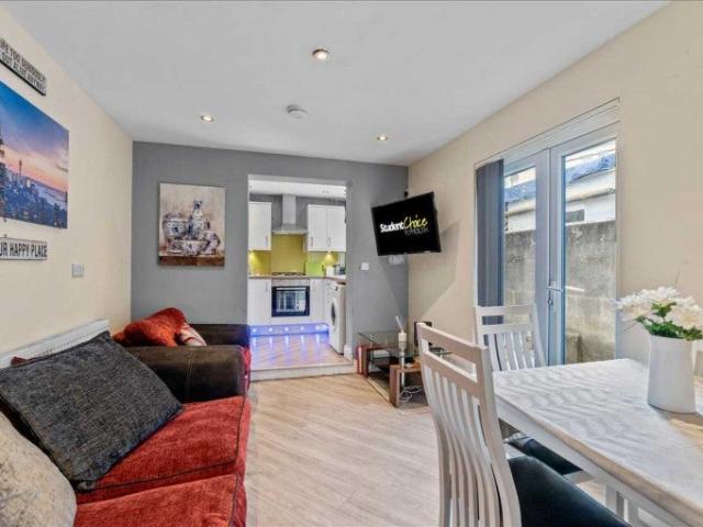 Room for rent in Mount Wise