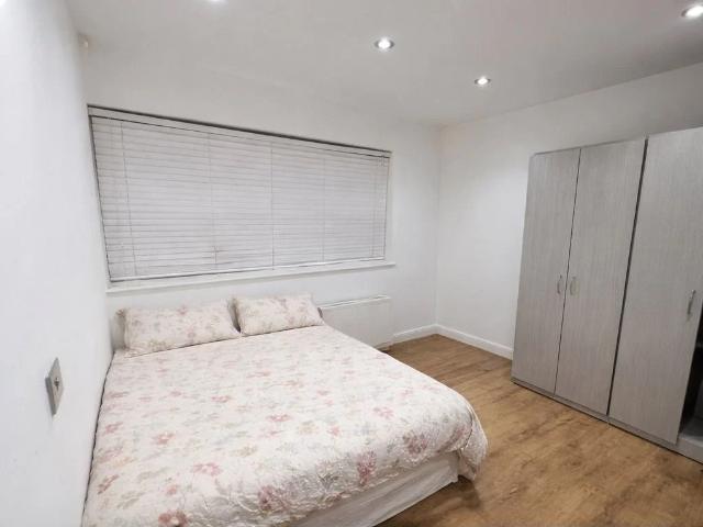 Room for rent in New Barnet, Greater London