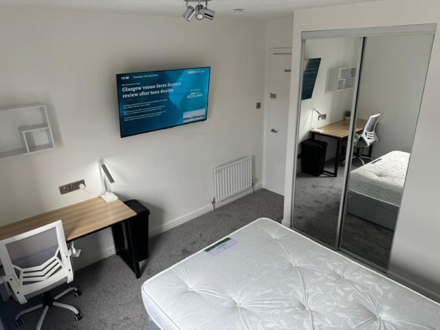 Room for rent in Calton, Scotland