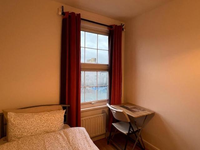 Room for rent in Plaistow, Greater London
