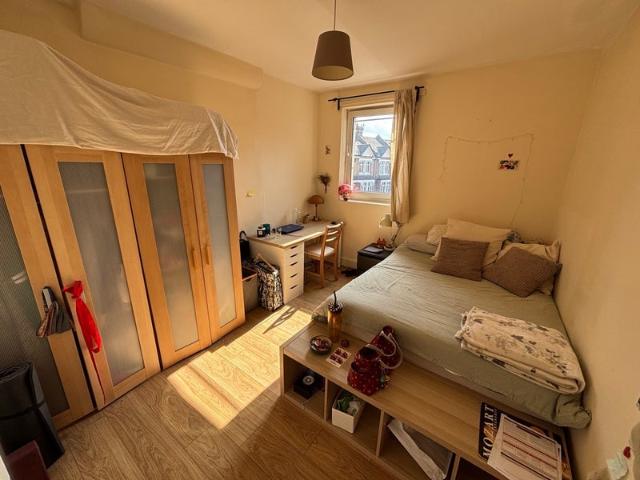 Room for rent in Earlsfield, Greater London