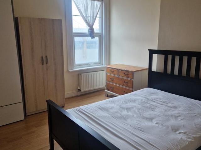 Room for rent in London Borough of Redbridge, Greater London