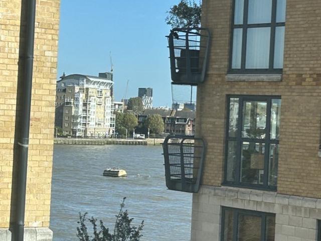 Room for rent in Greenwich Town Centre, Greater London