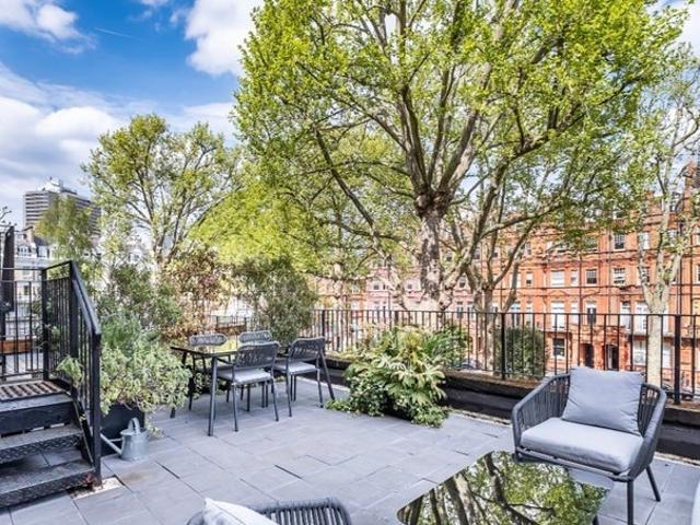 Room for rent in South Kensington, Greater London