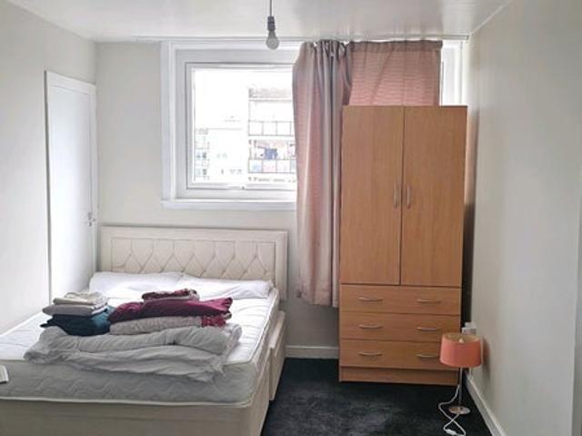 Room for rent in Wyndford, Glasgow