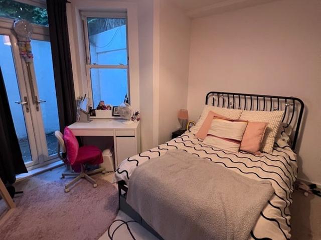 Room for rent in Brownswood Park, Greater London