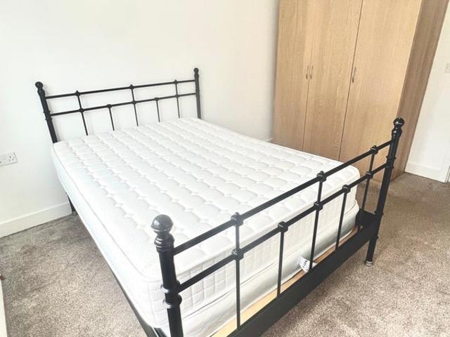 Room for rent in London Borough of Croydon, Greater London