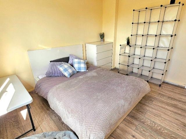 Room for rent in Somers Town, Greater London
