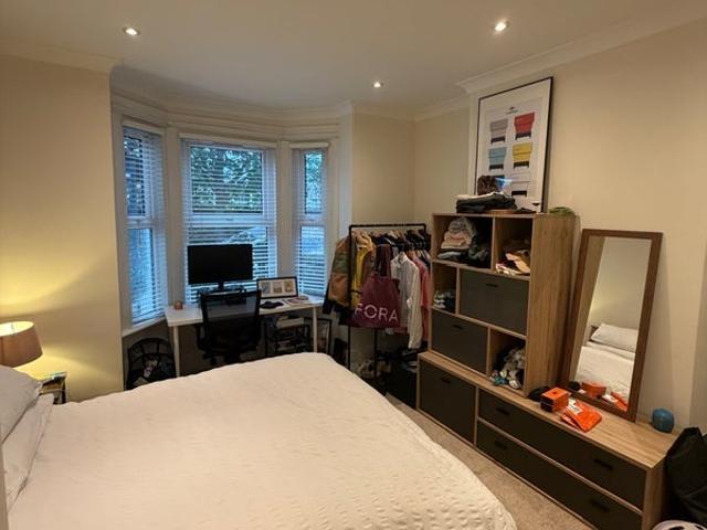 Room for rent in Shepherd's Bush, Greater London
