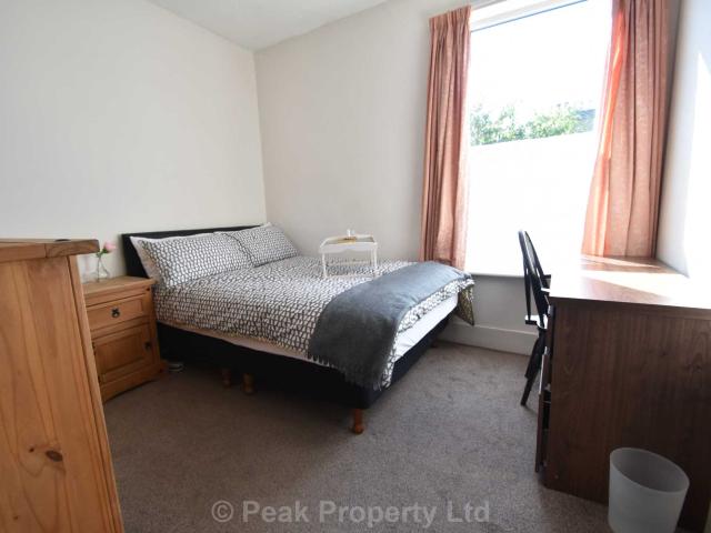Room for rent in Southend City Centre Neighbourhood, Alton Barnes