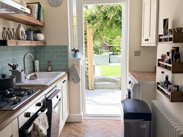 Room for rent in London Borough of Croydon, Greater London