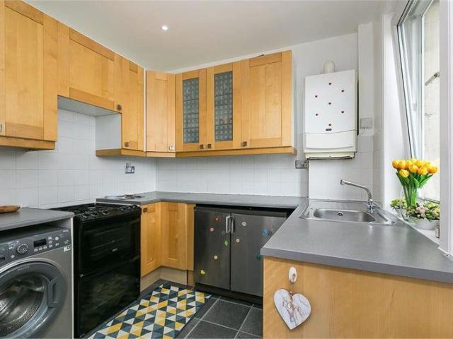 Room for rent in Wardie, Trinity