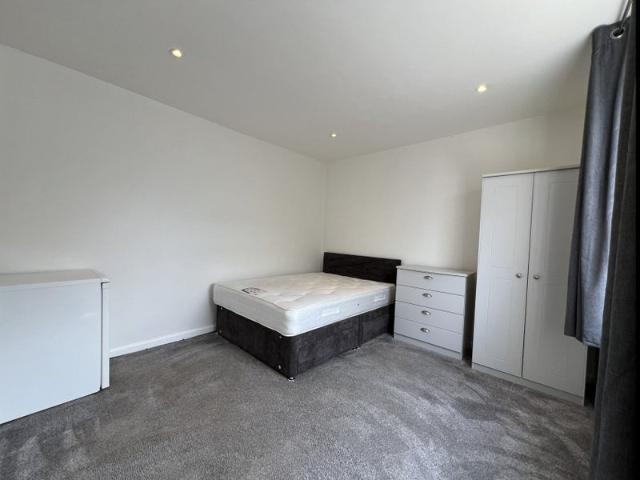 Room for rent in Upper Parkstone, Poole