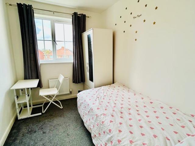 Room for rent in Georgia, Greater Manchester