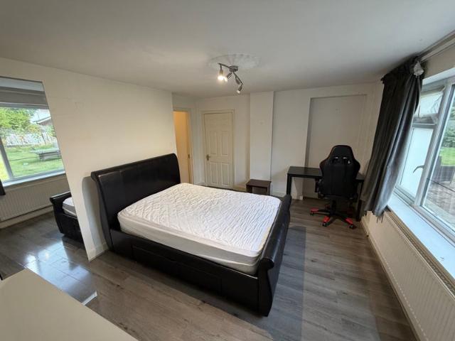 Room for rent in Royal Borough of Kingston upon Thames, Greater London