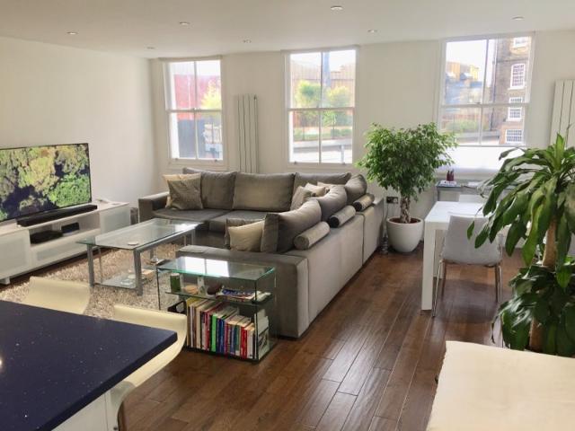Room for rent in Greenwich Town Centre, Greater London