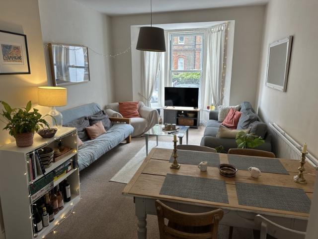 Room for rent in West Kensington, Greater London