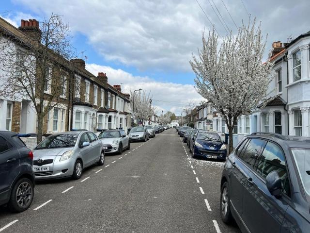Room for rent in London Borough of Brent, Greater London