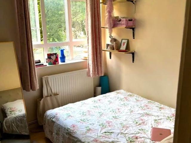 Room for rent in Highbury, Greater London