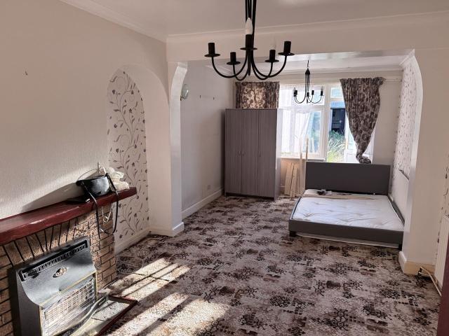 Room for rent in Gidea Park, Greater London