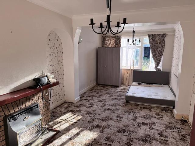 Room for rent in Gidea Park, Greater London