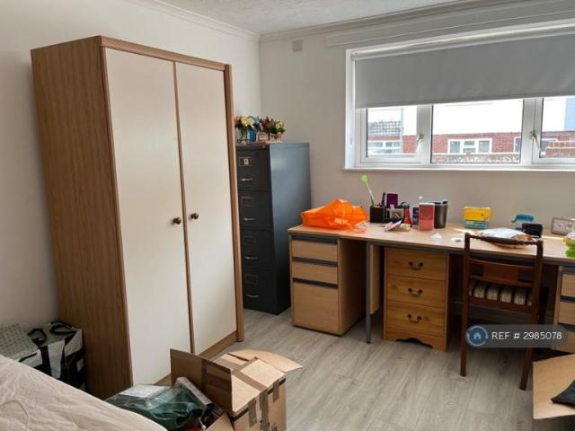 Room for rent in Seaford, Iford