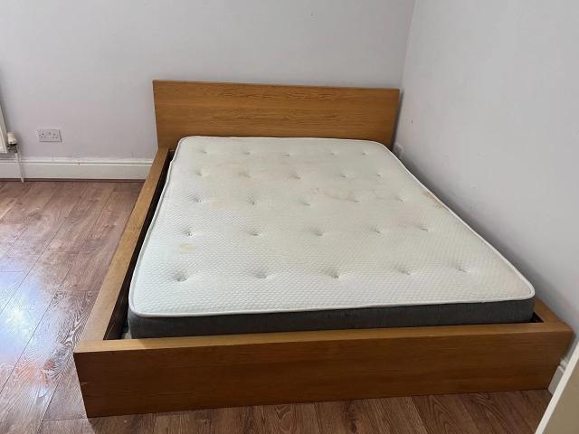 Room for rent in Stoneycroft, Calderstones