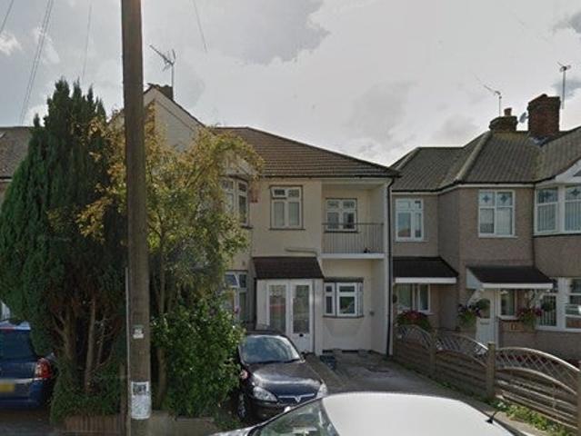 Flat for rent in London Borough of Hounslow, Feltham
