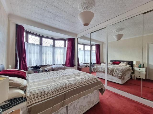 Room for rent in London Borough of Redbridge, Greater London